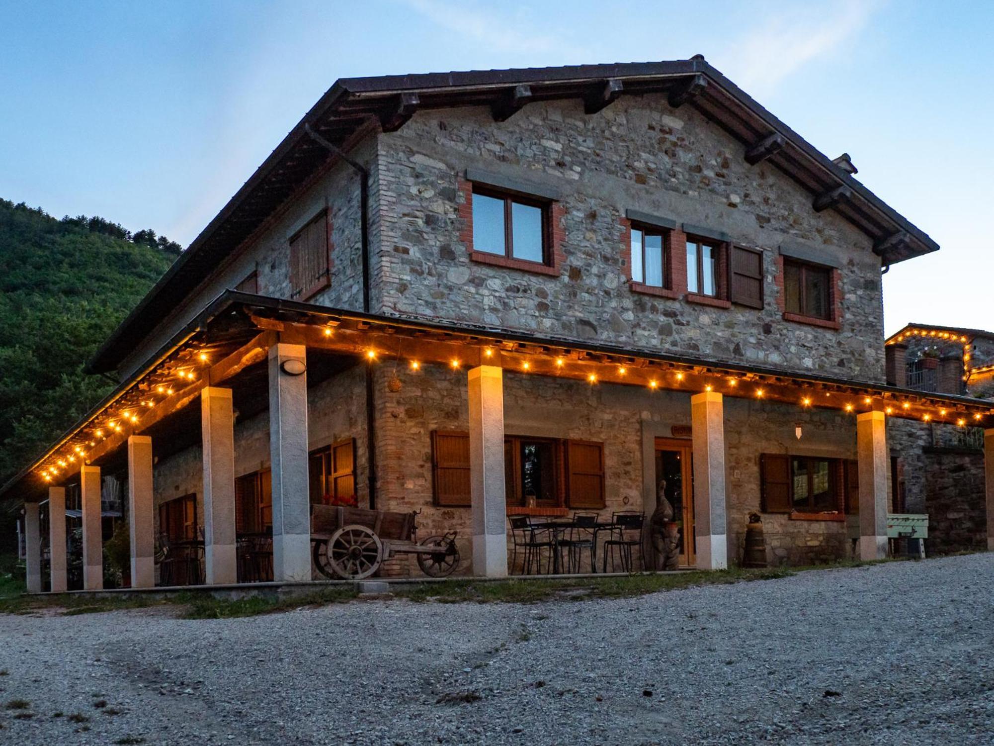 Agriturismo Villaggio Eden Pieve Santo Stefano Bagian luar foto